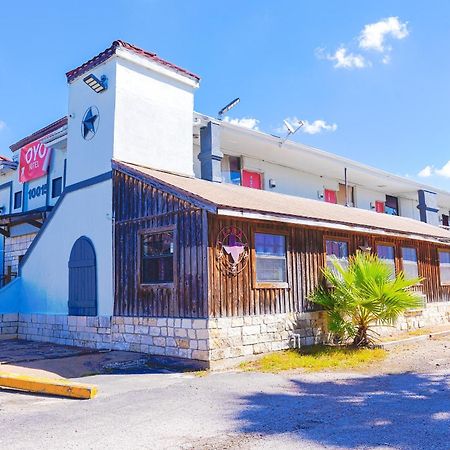 Oyo Hotel Houston, Tx Near Medical Center Nrg Stadium מראה חיצוני תמונה
